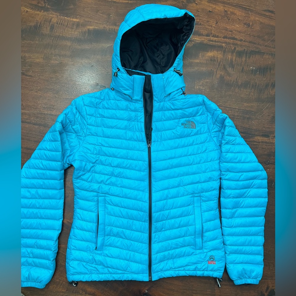 Size S Teal North Face Women’s Down Jacket with Hoodie Like New